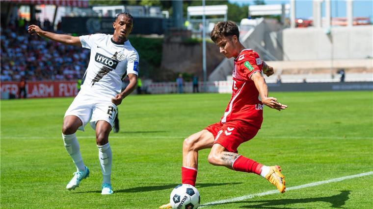 Der 1. FC Köln hat einen Fehlstart in der 2. Fußball-Bundesliga gerade noch vermieden.