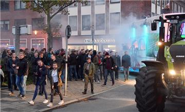 Der 10. Bürgermove der Erstsemester der Hochschule Bremerhaven. Foto: Scheschonk...