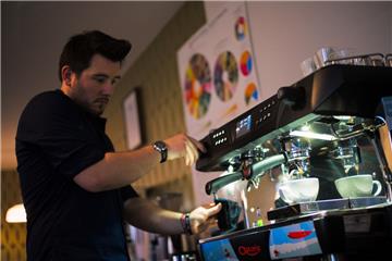 Deutscher Latte Art Meister Daniel Gerlach