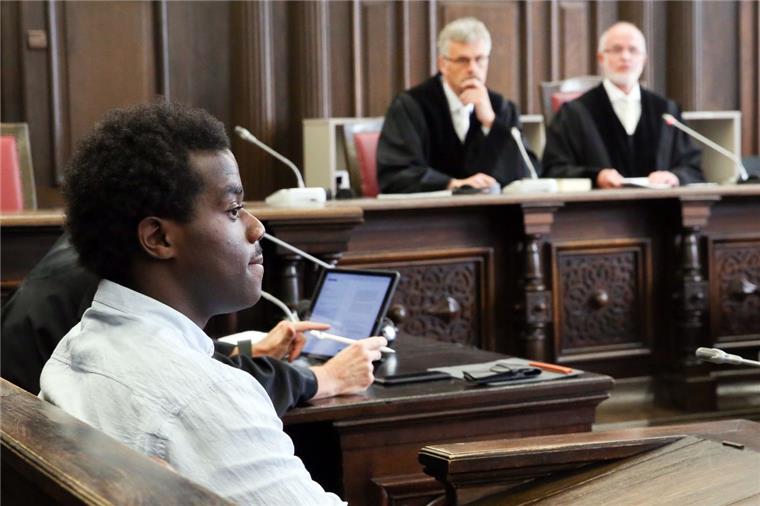 Der 28-jährige Bremer Harry S. steht erneut im Visier der deutschen Ermittler. Er soll an einer Hinrichtung durch den IS beteiligt gewesen sein.