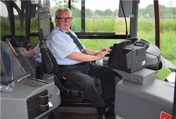 Der 65-jährige Heiko Junior aus Blexen geht nach 40 Jahren bei den Verkehrsbetrieben Wesermarsch in den Ruhestand.
