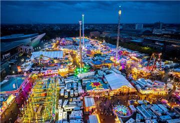 Der 988. Freimarkt lockte rund 1,5 Millionen Menschen auf die Bürgerweide in Bremen. Viele sollen dabei die „FreiKarte“ als Zahlungsmittel verwendet haben.