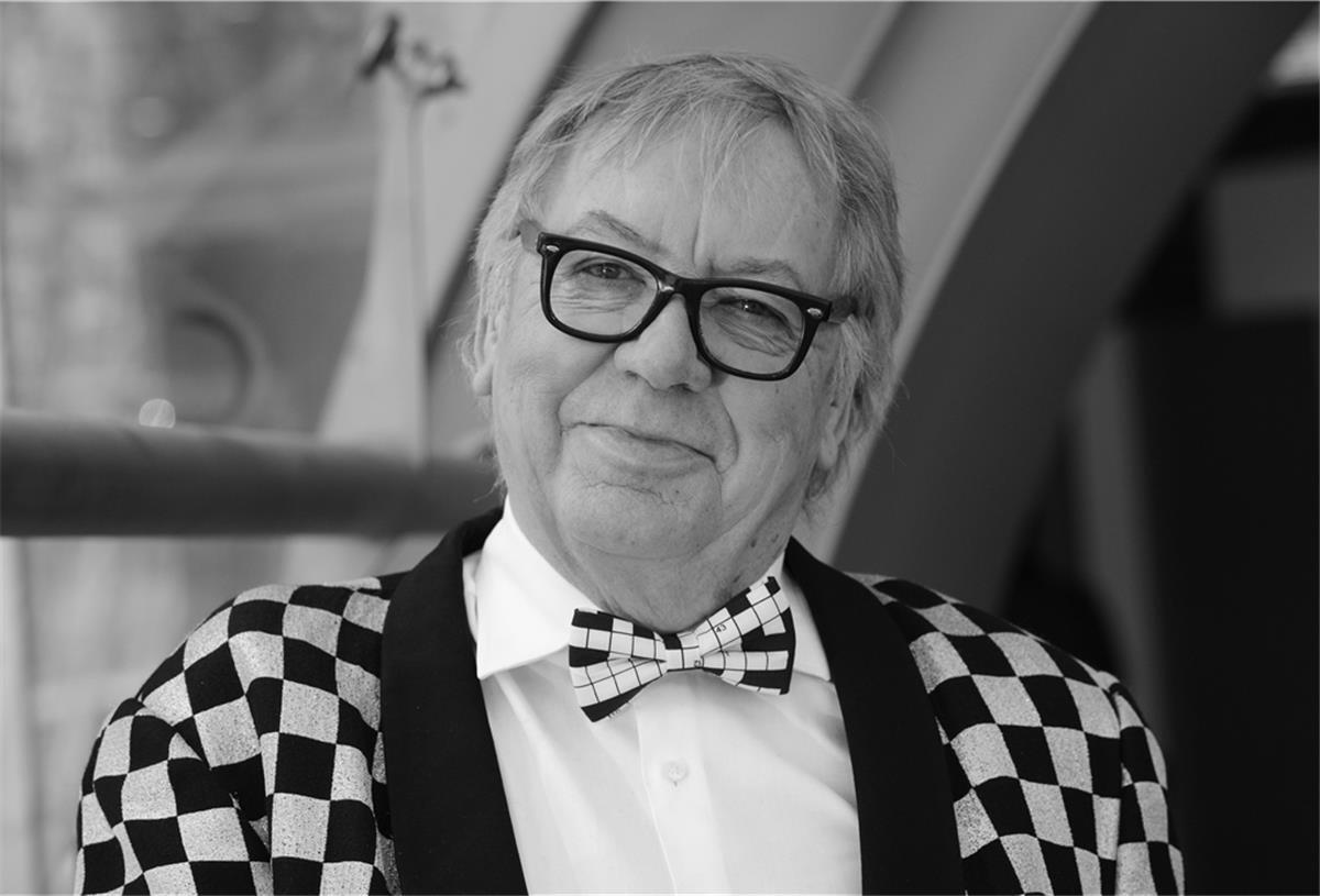 Werner Böhm („Gottlieb Wendehals“) ist tot Der als „Gottlieb Wendehals“ bekannte Sänger („Polonäse Blankenese“) ist tot.