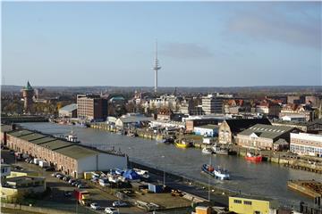 Der Alte Fischereihafen in Cuxhaven soll saniert werden. Doch nun stockt das ganze Projekt.