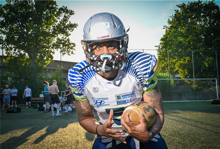 Delvin Welch hofft auf Freundschaftsspiele mit den Seahawks Der Amerikaner Delvin Welch ist einer von zwei Importspielern der Bremerhaven Seahawks.