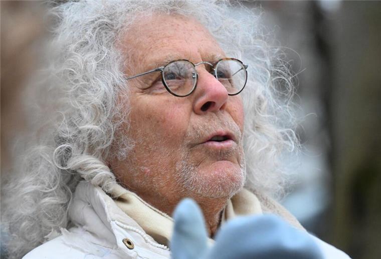 Rainer Langhans erwartet Leben nach dem Tod Der an Krebs erkrankte Rainer Langhans bereitet sich aufs Sterben vor.