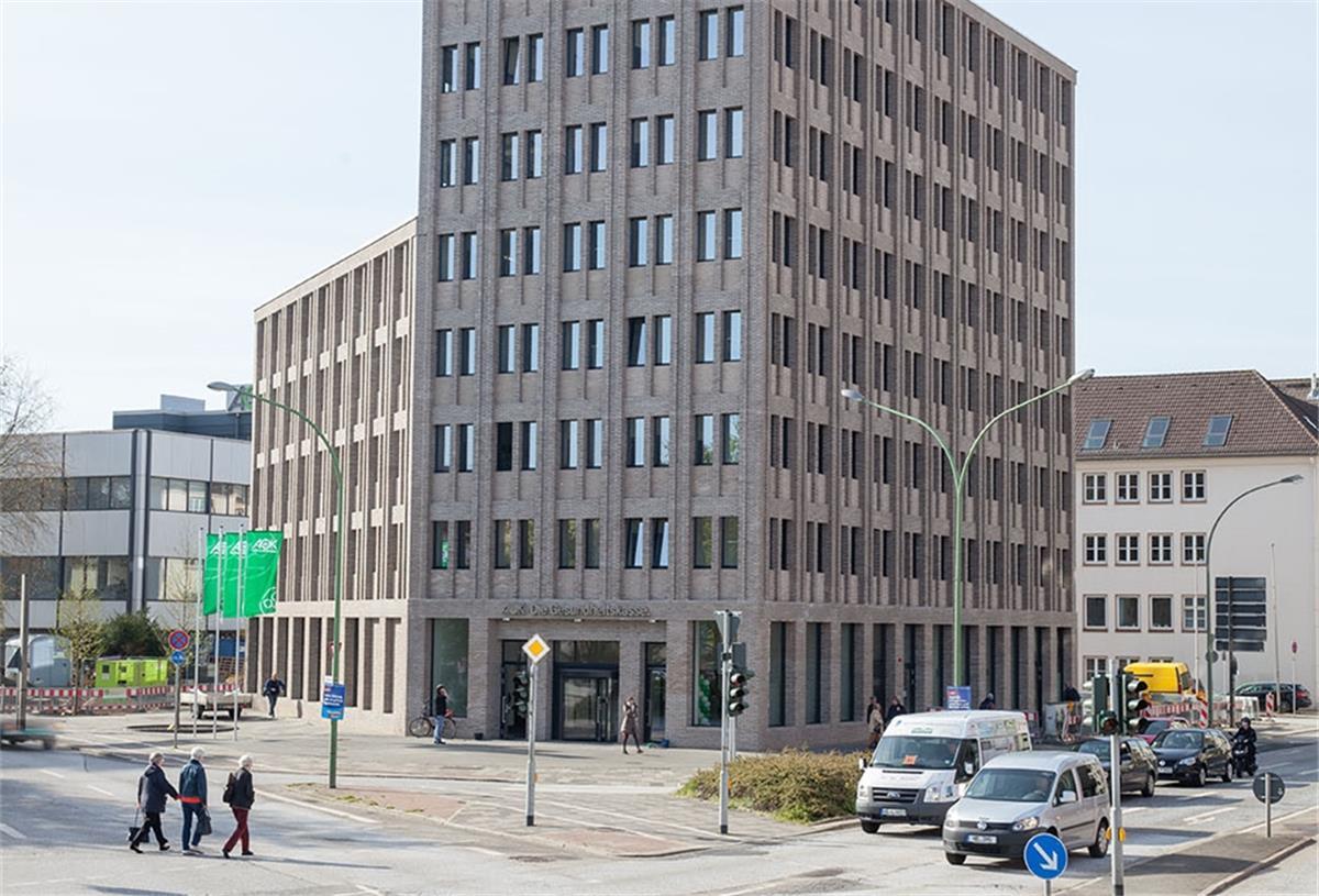 Bremerhaven: AOK verzeichnet Millionenverlust Der AOK-Hauptsitz in Bremerhaven. Die AOK Bremen/Bremerhaven hat ihre Jahresrechnung 2020 vorgestellt. AOK