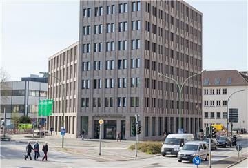 Der AOK-Hauptsitz in Bremerhaven. Die AOK Bremen/Bremerhaven hat ihre Jahresrechnung 2020 vorgestellt. AOK