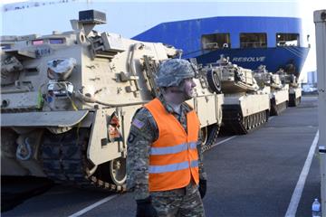 Der Aufmarsch der US-Streitkräfte im Januar hat die Umschlagzahlen in Bremerhaven im ersten Quartal beflügelt.
