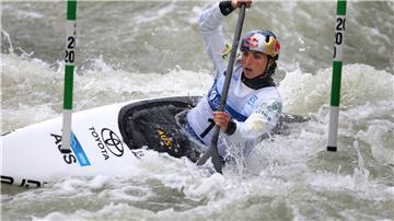 Der australische Kanuslalom-Star Jessica Fox muss gesundheitsbedingt die nächsten Weltcups absagen. (Archivbild)