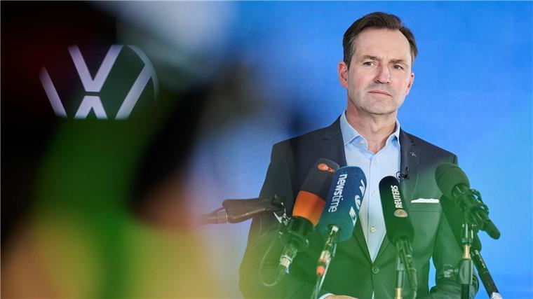 Der Autobauer habe harte Entscheidungen treffen müssen, sagte VW-Markenchef Schäfer.