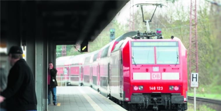 Der Bahnverkehr nach Hannover wird wie am Donnerstag auch am Freitag wohl noch gestört sein.