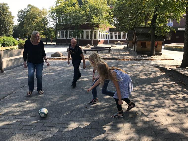 Der Ballspielplatz auf dem Schulhof in Rodenkirchen soll neu gestaltet werden.