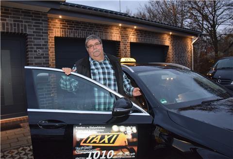 Der Beifahrersitz ist bei den meisten Taxi-Unternehmen für Fahrgäste gesperrt. Klaus Bultmann und viele seiner Kollegen transportieren Personen nur noch auf der Rückbank.