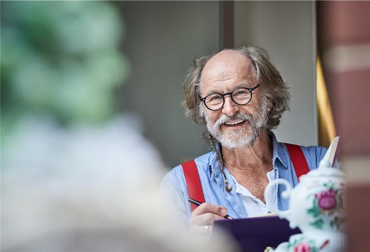 Brake: Undercover-Ermittlungen im CTB Der bekannte Krimiautor Klaus-Peter Wolf hat auch in der Wesermarsch eine große Fangemeinde. Am 30. August stellt er im CTB den Krimi "Ostfriesische Jagd", den zweiten Undercover-Auftrag für Hauptkommissar Rupert vor.