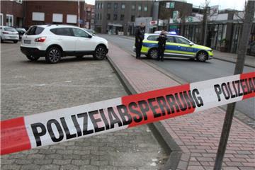 Der Bereich um die Agentur für Arbeit in Cuxhaven wurde abgesperrt, doch nicht für lange.