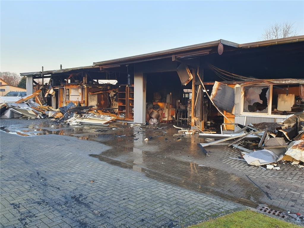 Der Brandort am Morgen danach.