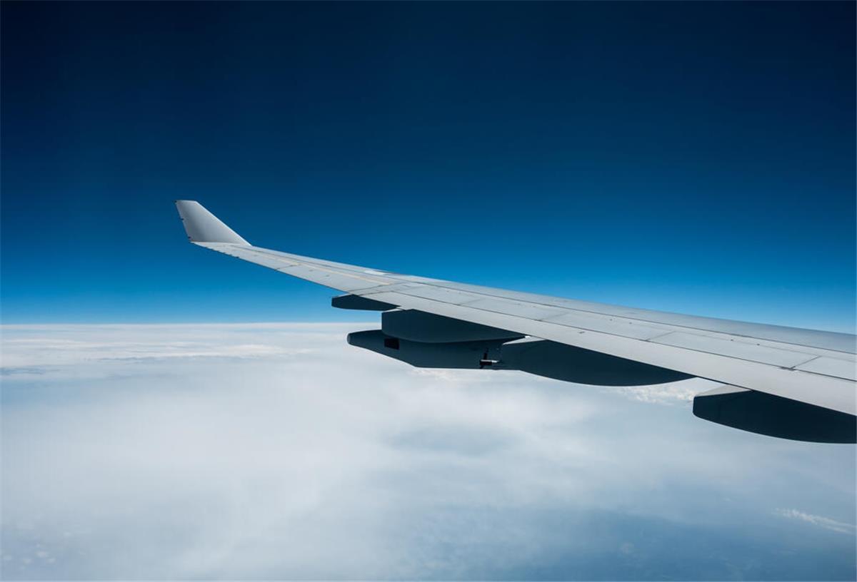 Nach Streit: Bremen produziert weiterhin Tragflächen für Airbus Ein Airbus A330 MRTT Tankflugzeug fliegt über den Wolken. +++ dpa-Bildfunk