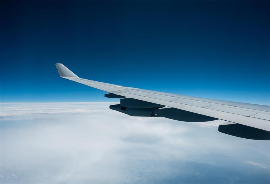 Ein Airbus A330 MRTT Tankflugzeug fliegt über den Wolken. +++ dpa-Bildfunk 