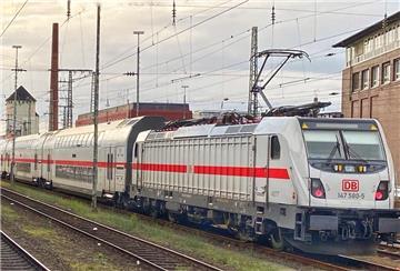 Der Bremerhaven-Intercity ist mal wieder ausgefallen.