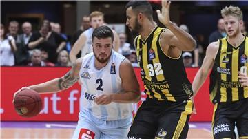 Der Bremerhavener Dominique Johnson (links) ist am Freitagabend mit von der Partie, wenn in der Kolbhalle um den Supercup von Organisator Wally Kruso gespielt wird.
