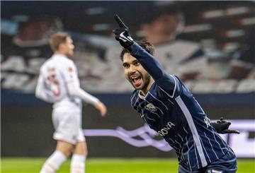 Fußball-Profi Gerrit Holtmann jubelt nach einem Tor für den VfL Bochum.