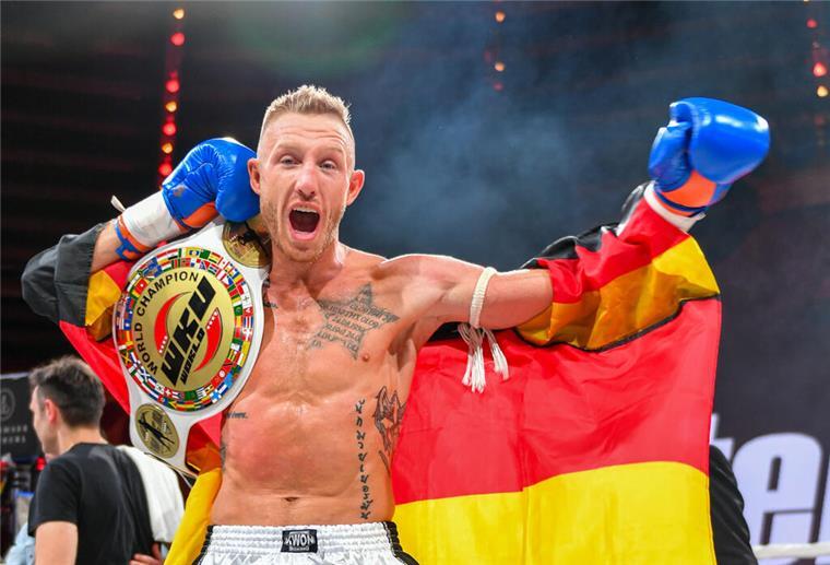 Der Bremerhavener Kickboxer Pascal Schroth verteidigte in München seinen WM-Titel.