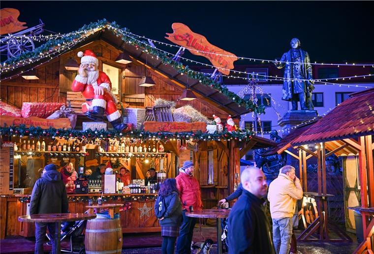 Der Bremerhavener Weihnachtsmarkt schließt am Mittwoch früher.