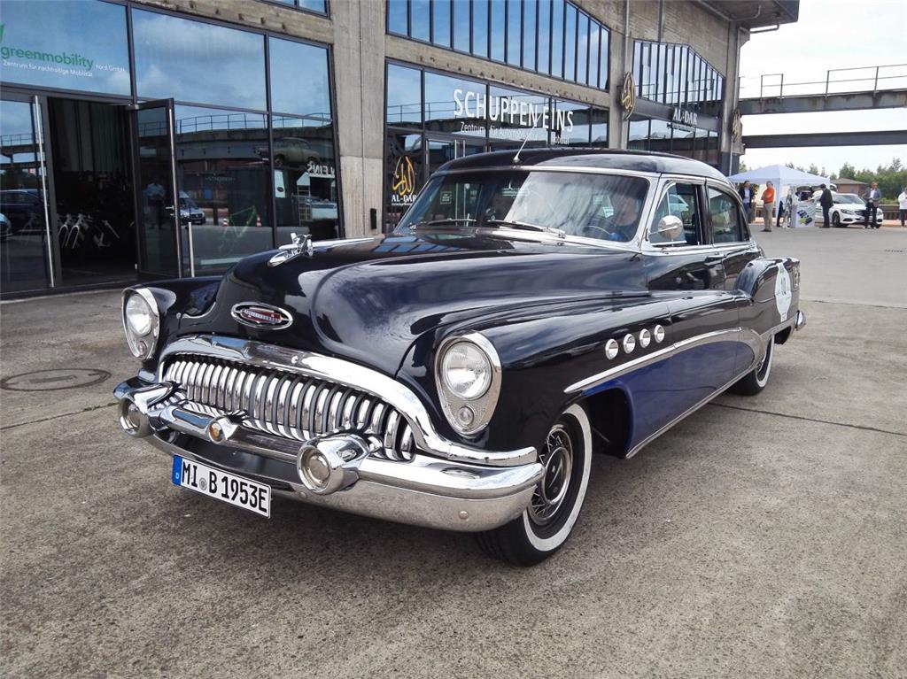 Der Buick Eight wurde im Jahr 1951 gebaut.