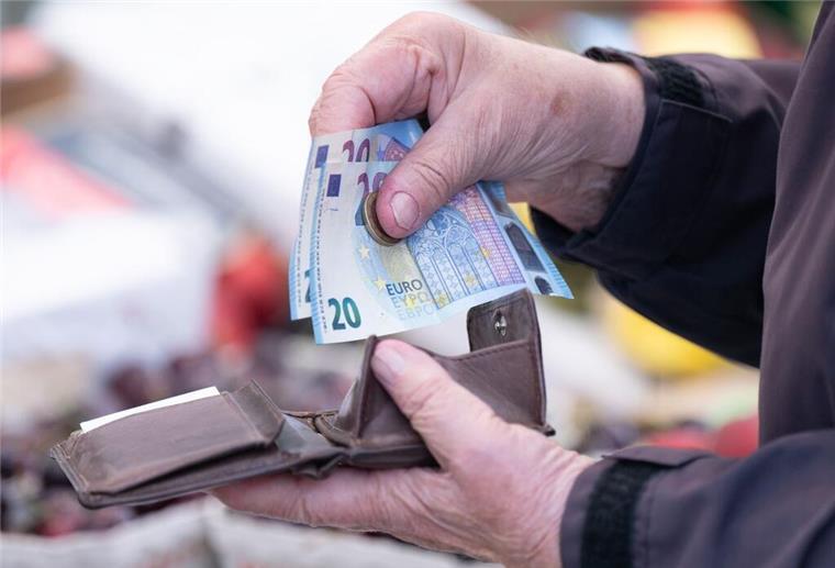 Der Bund hat mit Milliardenhilfen für Krankenkassen reagiert.