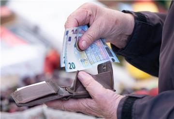 Der Bund hat mit Milliardenhilfen für Krankenkassen reagiert.