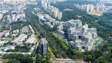 Der deutsche Architekt Ole Scheeren ist für seinen bahnbrechenden Wohnkomplex „The Interlace“ in Singapur mit einem weiteren bedeutenden Preis geehrt worden.