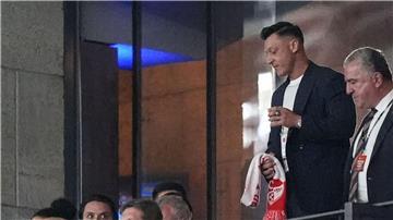 Der Deutsche Fußball-Bund hat auf einen umstrittenen Post von Mesut Özil reagiert.