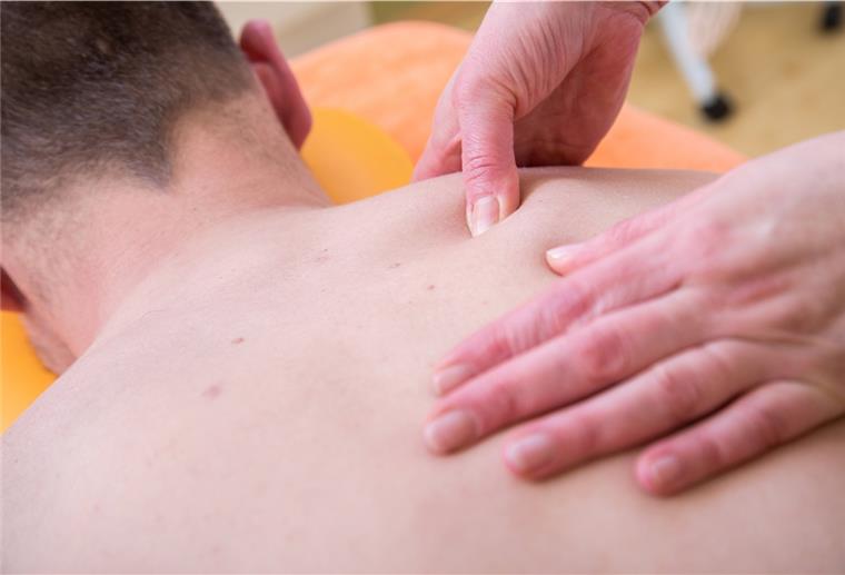 Physiotherapeuten und Co. gehen die Patienten aus Der deutsche Verband für Physiotherapie (ZVK) fordert finanzielle Soforthilfen von der Politik.