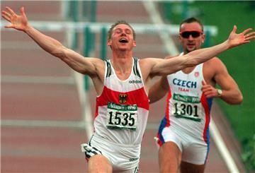 Der deutsche Zehnkämpfer Frank Busemann (links) gewann 1996 Olympia-Silber.