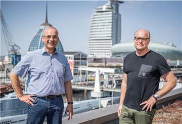 Der doppelte Sven Frerichs im Bremerhavener Columbus-Center: Der linke Sven Frerichs ist Projektsteuerer, der andere Center-Manager.