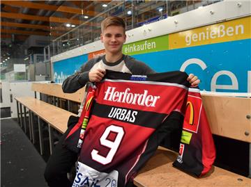 Der Dorumer Eishockeyspieler Justin Büsing ist für die U16-Nationalmannschaft nominiert.