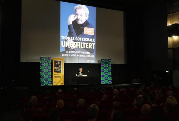 Thomas Gottschalk: „Bedauere Ohrfeige heute noch“ Der Entertainer stellte sein Buch in Hamburg vor.