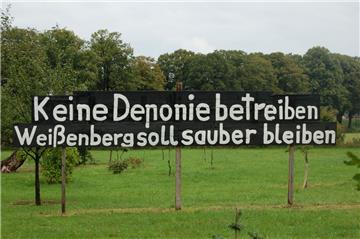 Der Erörterungstermin ist wichtig. Die Frima Freimuth plant, eine Deponie zu  errichten. Mehr als  1000 Bürger stellen sich gegen die Pläne. 