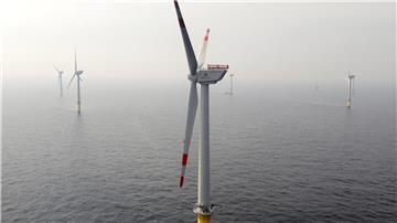 Der erste deutsche Hochsee-Windpark „Alpha Ventus“ ging als Testfeld 2010 an den Start. 