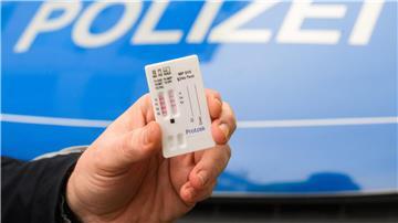 Der Fahrschüler wurde auf mehrere Drogen positiv getestet. (Symbolbild)
