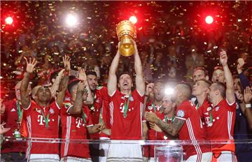 Der FC Bayern wurde 2016 zum 26. Mal Meister, zum 18. Mal Pokalsieger und feierte das elfte Double in der Vereinsgeschichte.