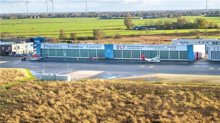 Flugsicherung aus der Ferne - Braunschweig steuert Emden mit Der Flugbetrieb am Flugplatz Emden soll künftig aus der Ferne von einem neuen Kontrollzentrum am Flughafen Braunschweig-Wolfsburg überwacht werden. (Archivbild)