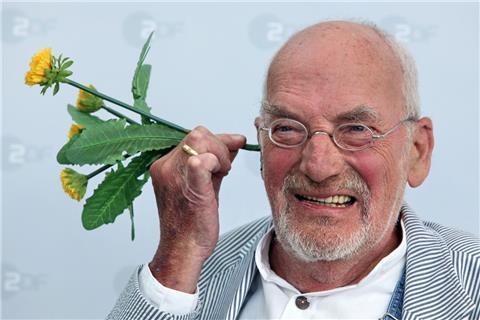 Der frühere Moderator und Kinderbuchautor Peter Lustig ist im Alter von 78 Jahren gestorben. 