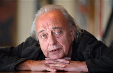 Der frühere Trio-Schlagzeuger Peter Behrens (hier ein Archivbild von 2012) ist am Mittwoch im Alter von 68 in Wilhelmshaven gestorben. 