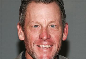 Der frühere US-amerikanische Radprofi Lance Armstrong hat seine langjährige Partnerin geheiratet.