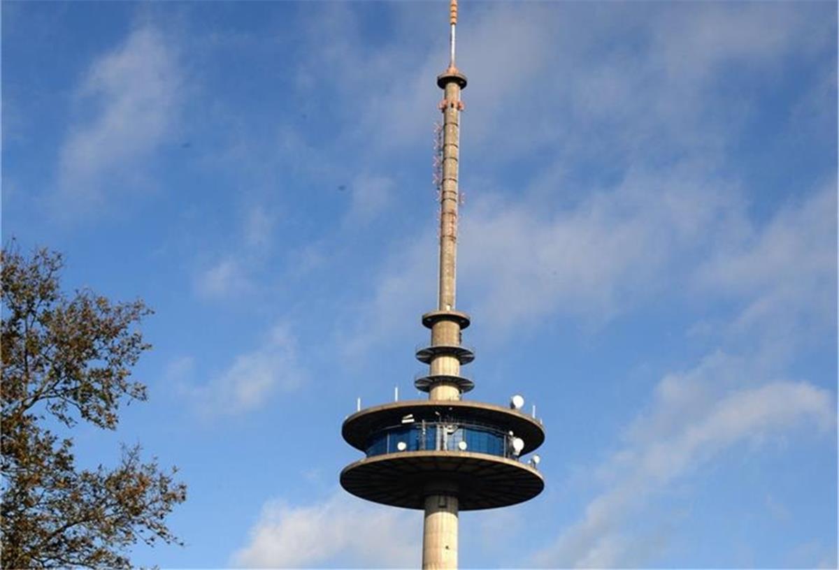 TV-Ausfall: Funkturm in Schiffdorf wird gewartet Der Funkturm in Schiffdorf wird am kommenden Mittwoch gewartet. Es kommt am Vormittag zu Ausfällen im Radio- und Fernsehprogramm.