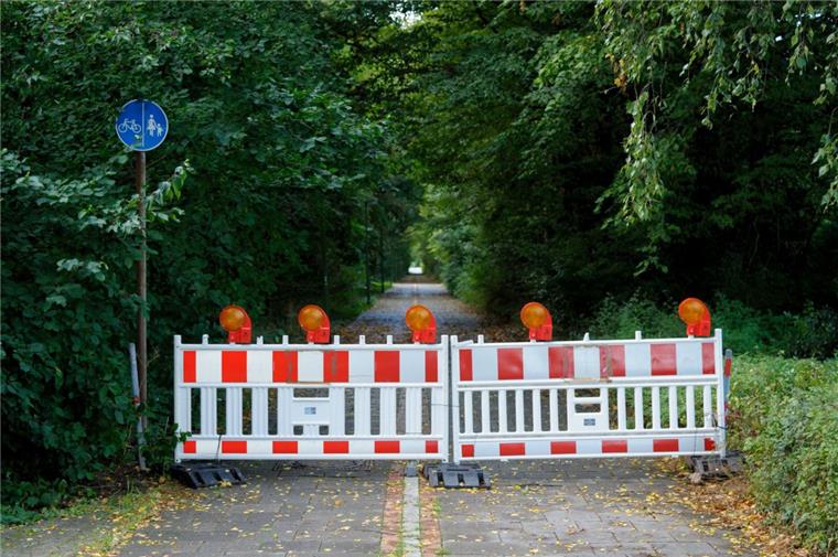 Der Fuß- und Radweg im Nordholzweg zwischen Wendeschleife und Vörtelweg in Bremerhaven ist voll gesperrt.