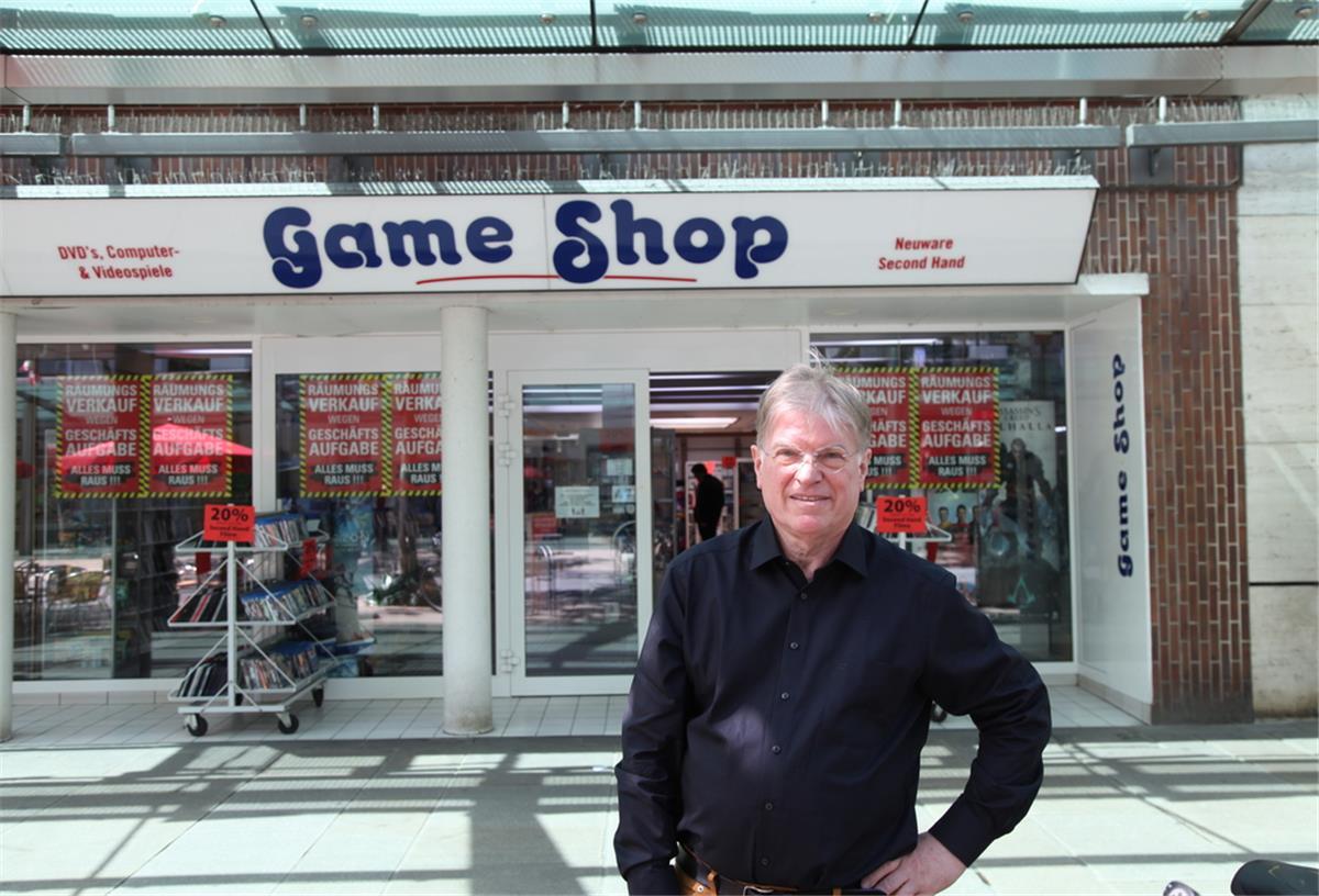 Bremerhaven: Das sagen die Game-Shop-Betreiber über die Schließung Der "Game Shop" schließt. Bodo Engelbart geht in den Ruhestand.