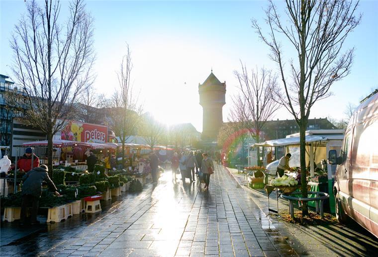 Nach Aus in Bremen: Die Bremerhavener Wochenmärkte sind sicher Der Geestemünder Wochenmarkt: Mit einer Vielzahl von Ständen und Angeboten ist er das Flaggschiff unter den Wochenmärkten in Bremerhaven.